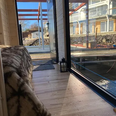 Bådhotel Premium Hausboot Sonneninsel Lübeck