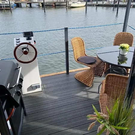 Bådhotel Premium Hausboot Sonneninsel *
