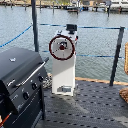 Bådhotel Premium Hausboot Sonneninsel *