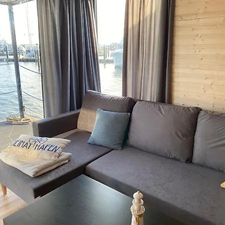 Premium Hausboot Sonneninsel Bådhotel *